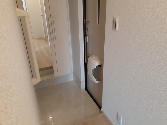 クレイン 玄関