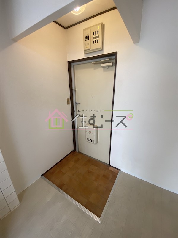 カキヤハイツ 玄関