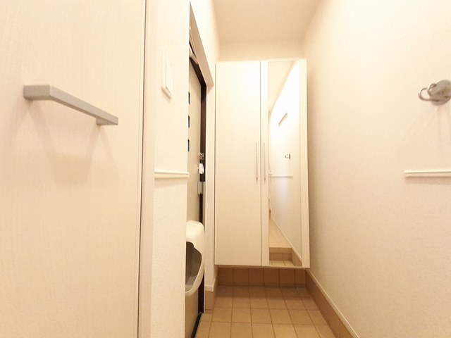 レジオンス阪杉 玄関