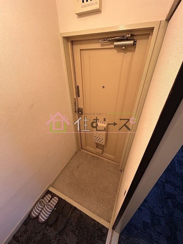 平和相互ビル北堀江 玄関