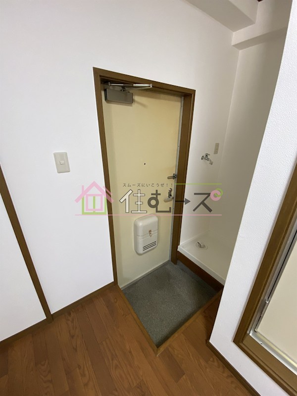 コニシハイツ 玄関