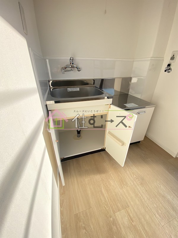 東三国　山真ビル 収納