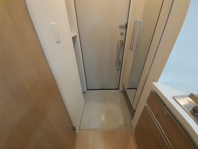 ドゥークス 玄関