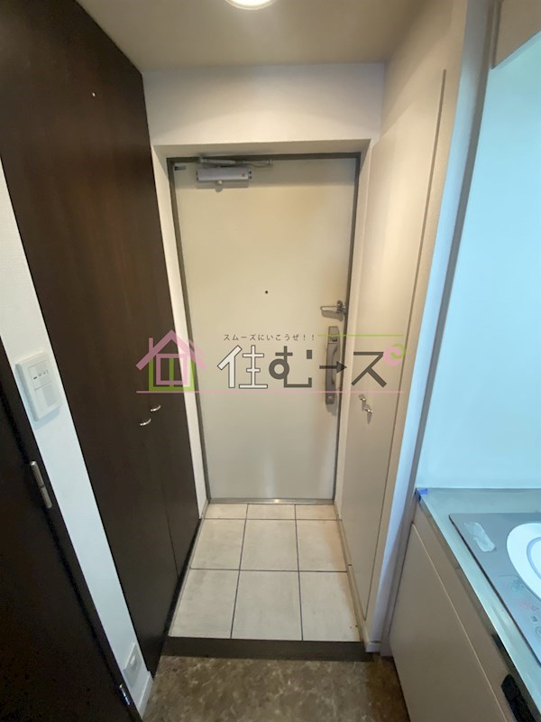 KOBAYASHI YOKOビル 玄関