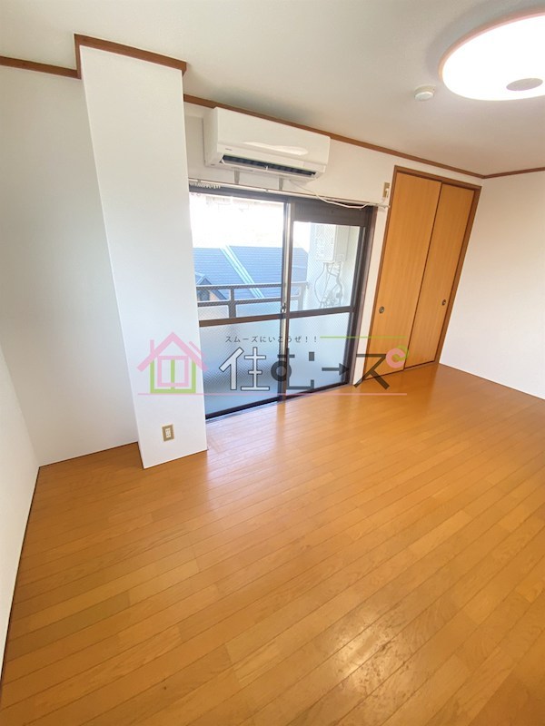 ロイヤルハイツ山之内 ベッドルーム