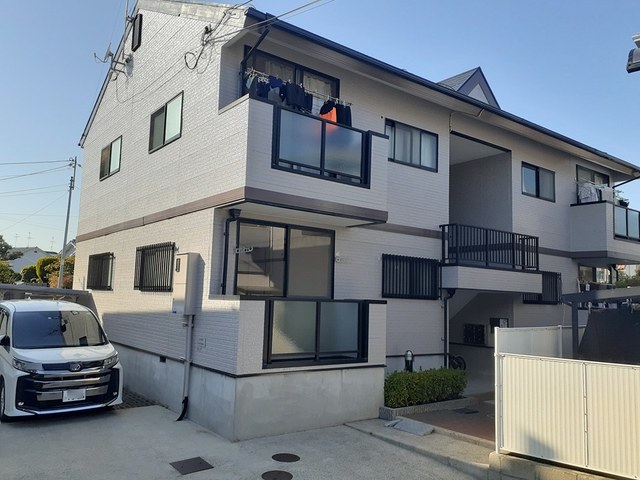 ファミーユ津久野 外観