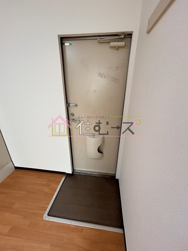 パインリーフ天下茶屋 玄関