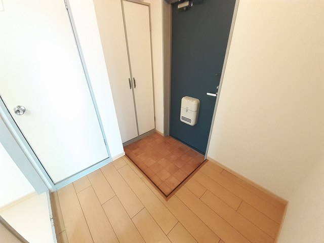 メゾン３５１ 玄関