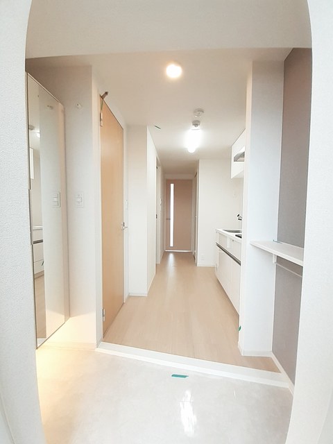 メルベージュ岸 玄関