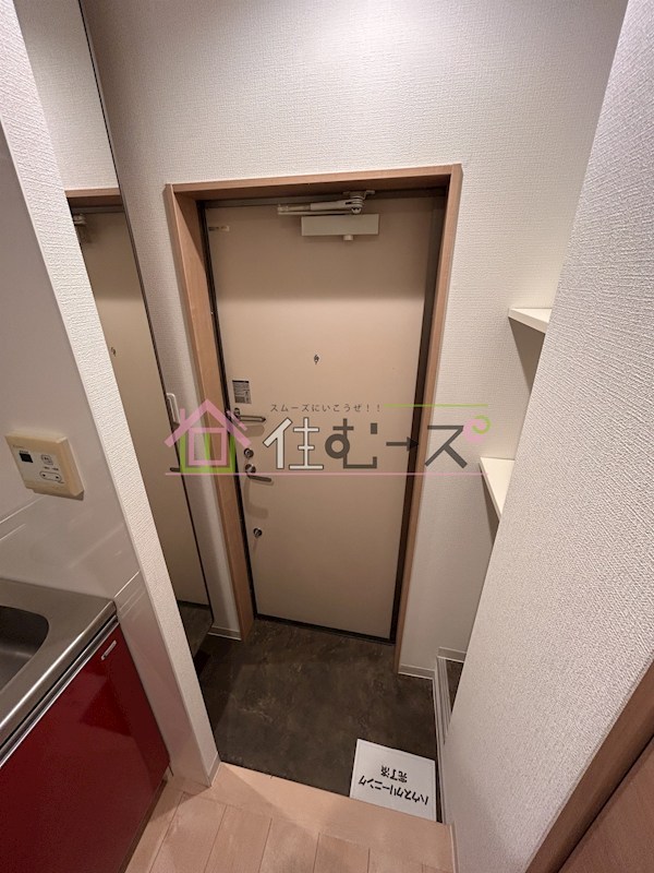 クレスト舎利寺 玄関