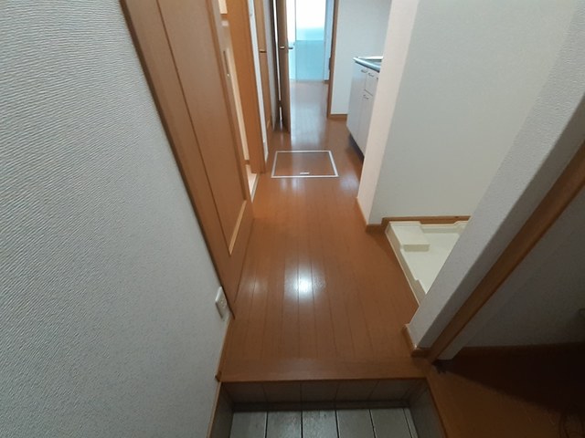 サンリット星田 玄関