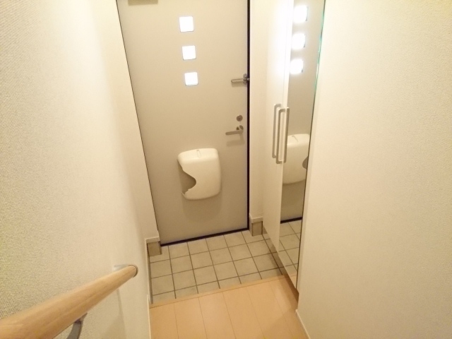 ラ・フォンテ 玄関