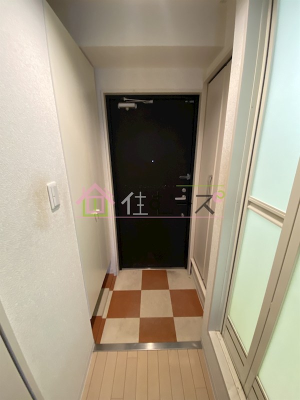 クレイドル西田辺 玄関