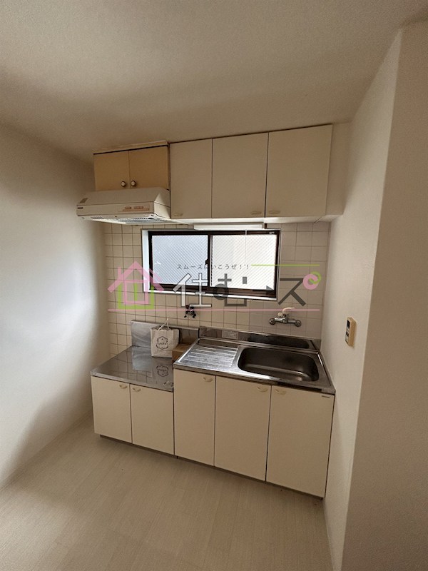 レジデンス三津屋 キッチン