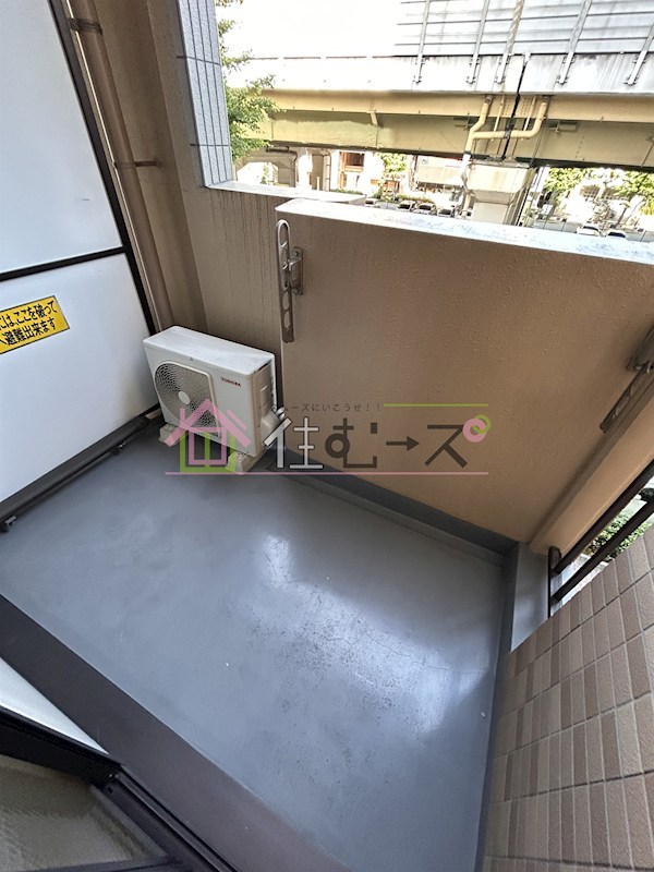 プレサンス新大阪 ベランダ