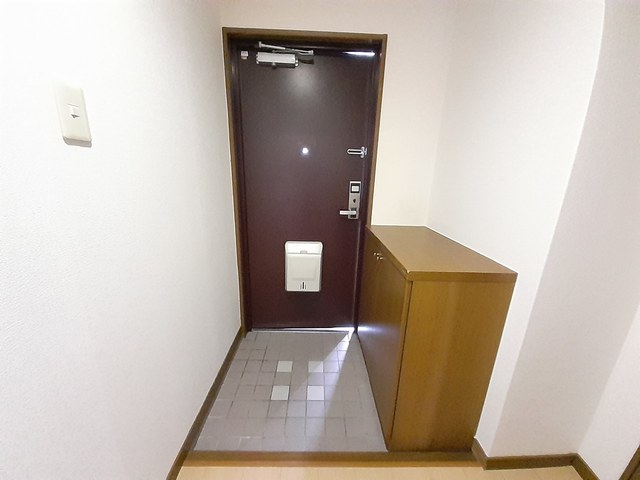 グランボナーＷＡＤＡ 玄関