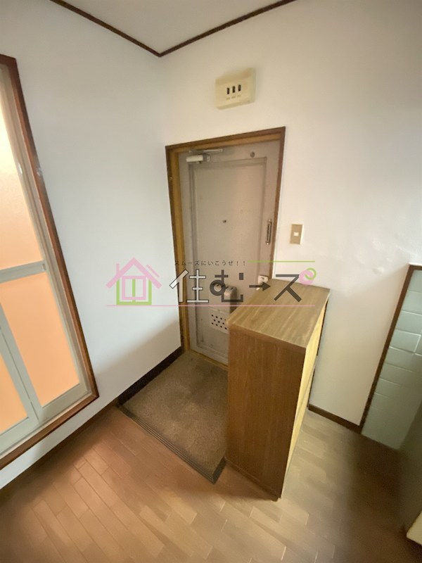 山川マンション 玄関