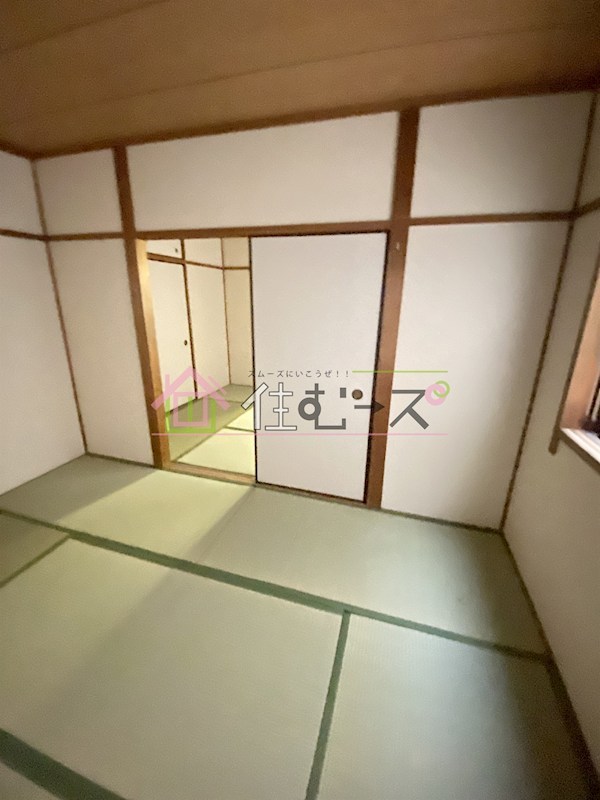 山川マンション ベッドルーム