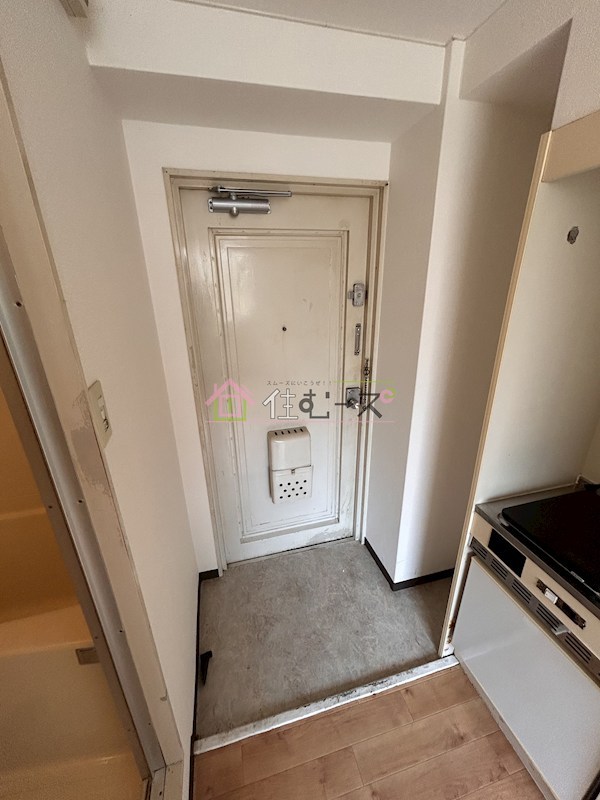 マンションコロンボ 玄関