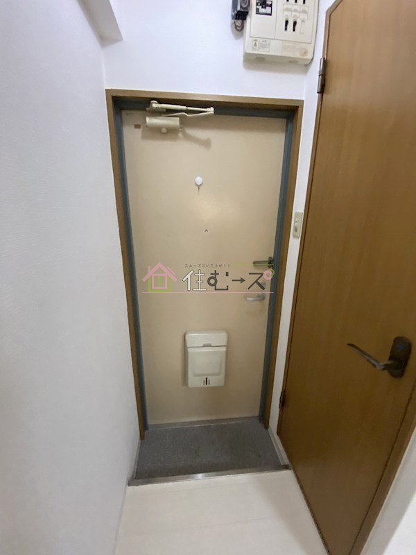 インペリアル高津 玄関