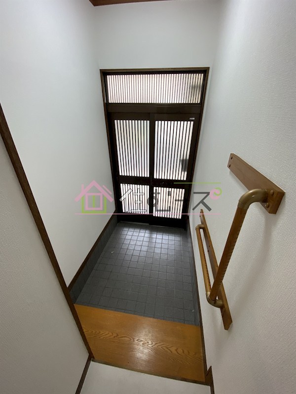 清水中古戸建 玄関
