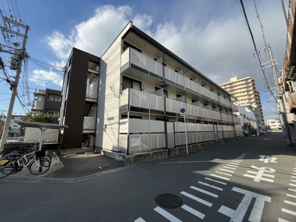 レオパレスフローレセア 外観