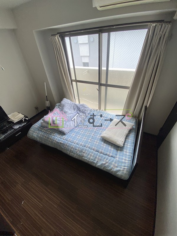 インペリアル靭本町 ベッドルーム