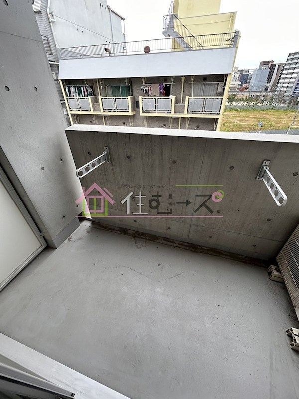 Ritz SQUARE Land Qbe ベランダ