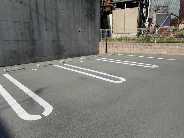 ベル　フルール 駐車場