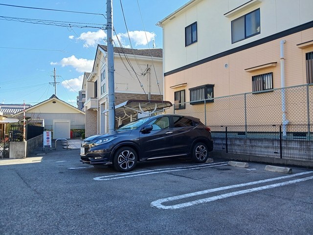 ドリームハウス 駐車場