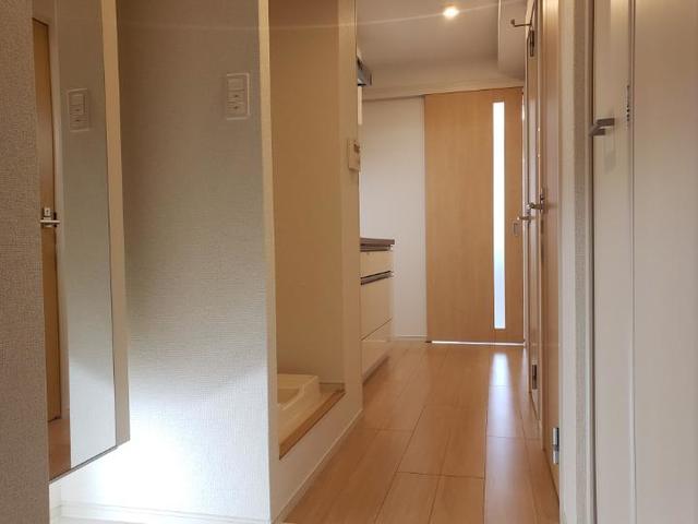 シェモワ　八尾 玄関