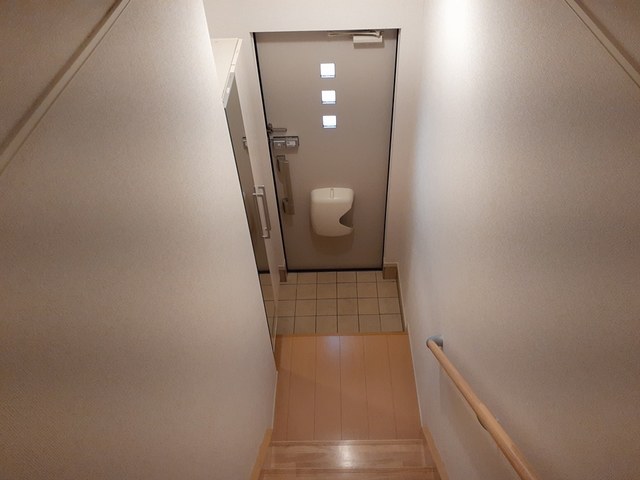 ジャルダン　ブルーⅠ 玄関
