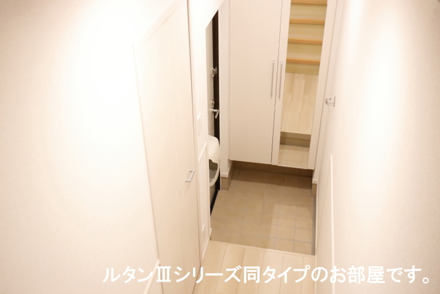 ソレアード　コート 玄関