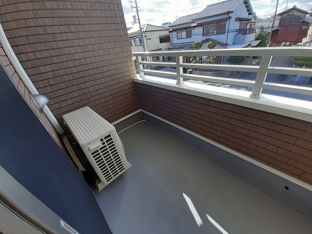 コロボックル藤阪 ベランダ