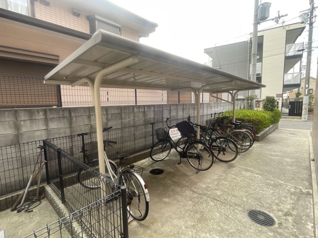 レオパレスネスト中百舌鳥 その他