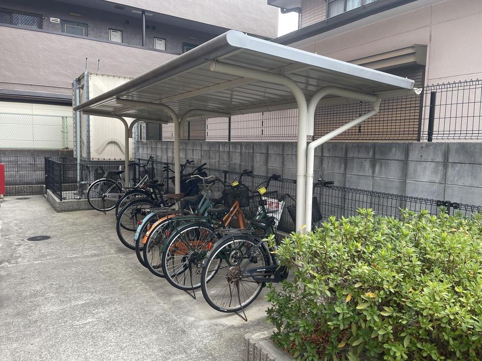 レオパレスネスト中百舌鳥 その他