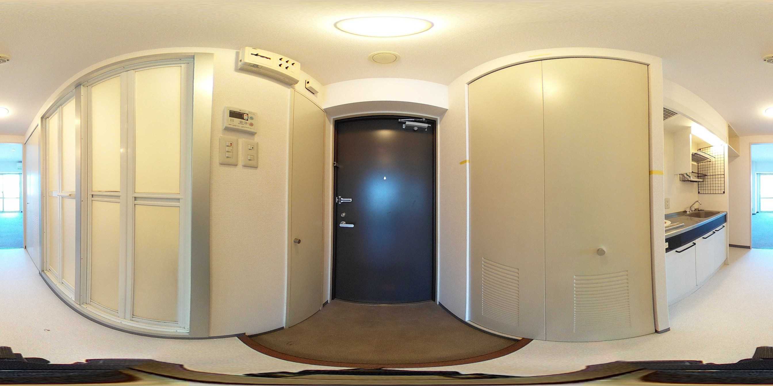 エトワール北梅田 玄関