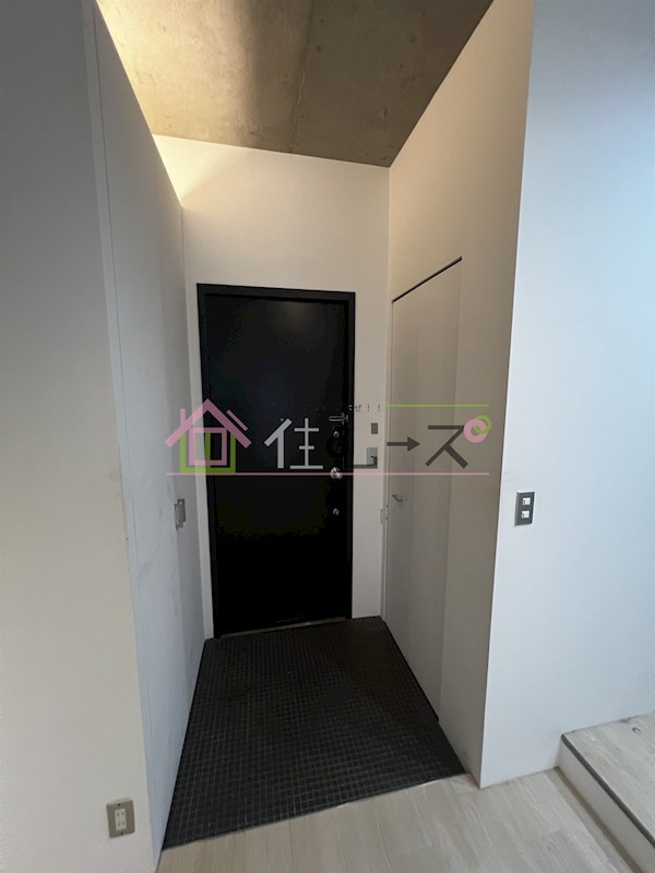 アーデンタワー南堀江 玄関