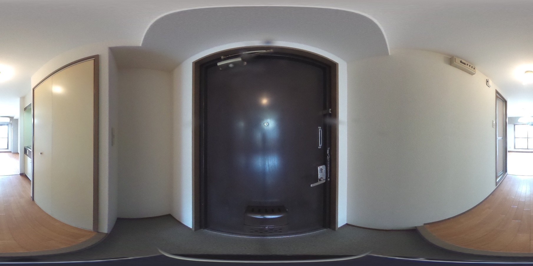 ベルメゾン南江口 玄関
