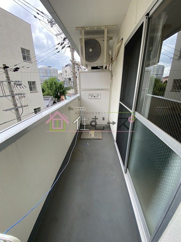 みおつくし堂島 ベランダ