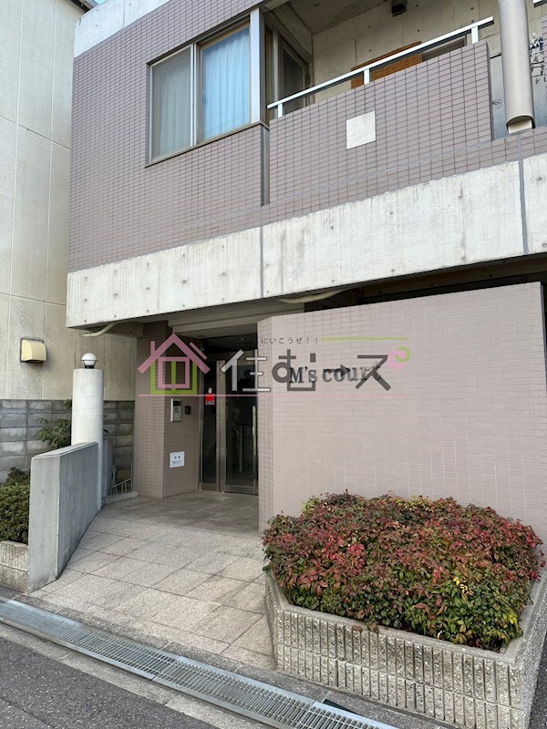 M's court エントランス