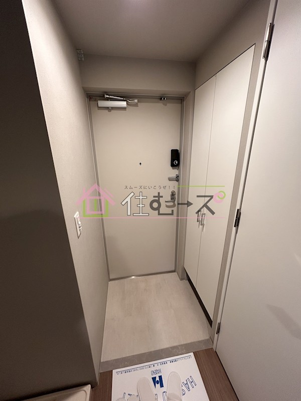 WORVE大阪本町 玄関