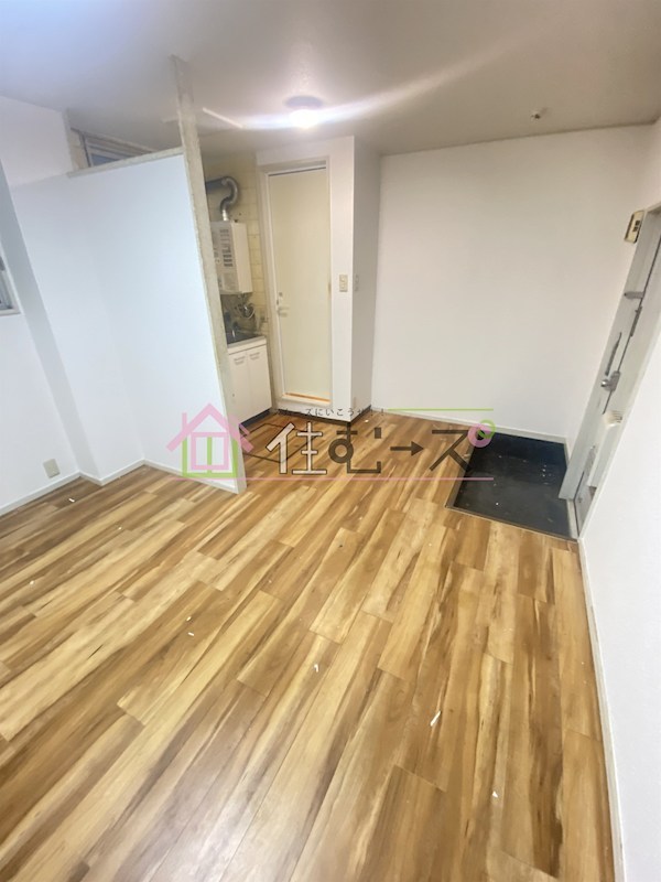 青山ハイツ淡路 リビング