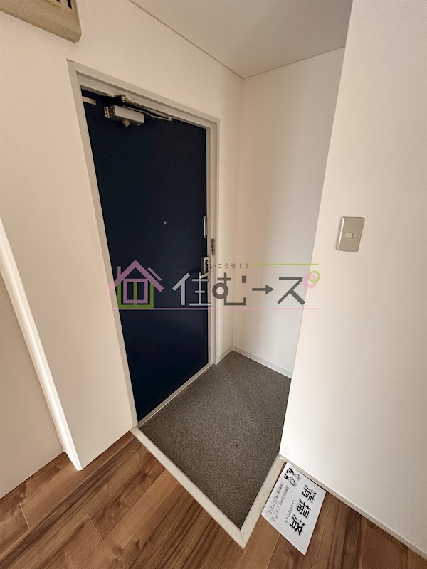 アメニティ新大阪4番館 玄関