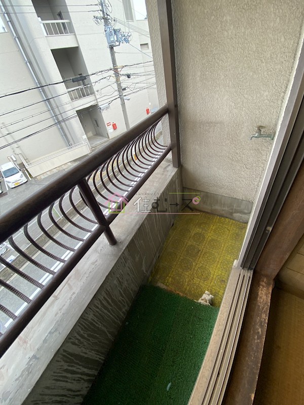 岸里東1丁目貸家 ベランダ