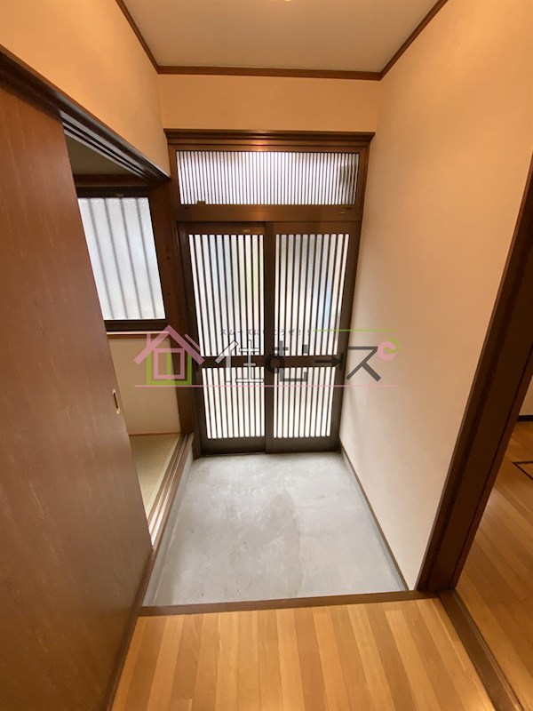 大西貸家 玄関