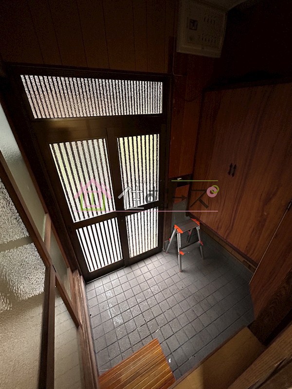 王子町3丁目貸家　 玄関