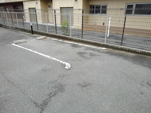 サニーヴィラ 駐車場