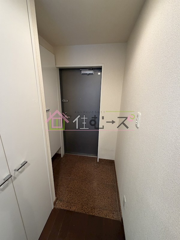 エスライズ四ツ橋 玄関