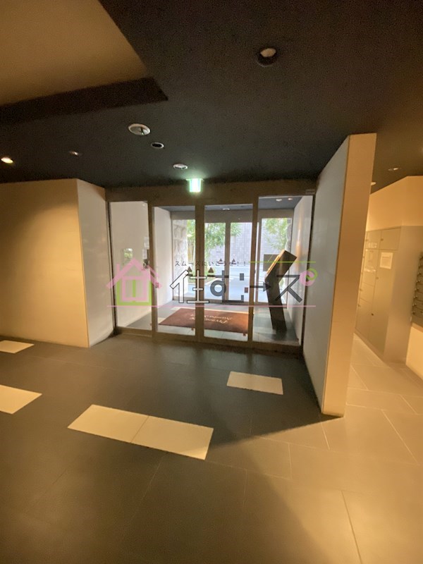 プレサンス難波セレクト ロビー